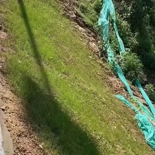 中铁大桥局集团有限公司生态工程部 王经理 川藏铁路雅安至林芝段觉巴山标段高寒边坡项目现场